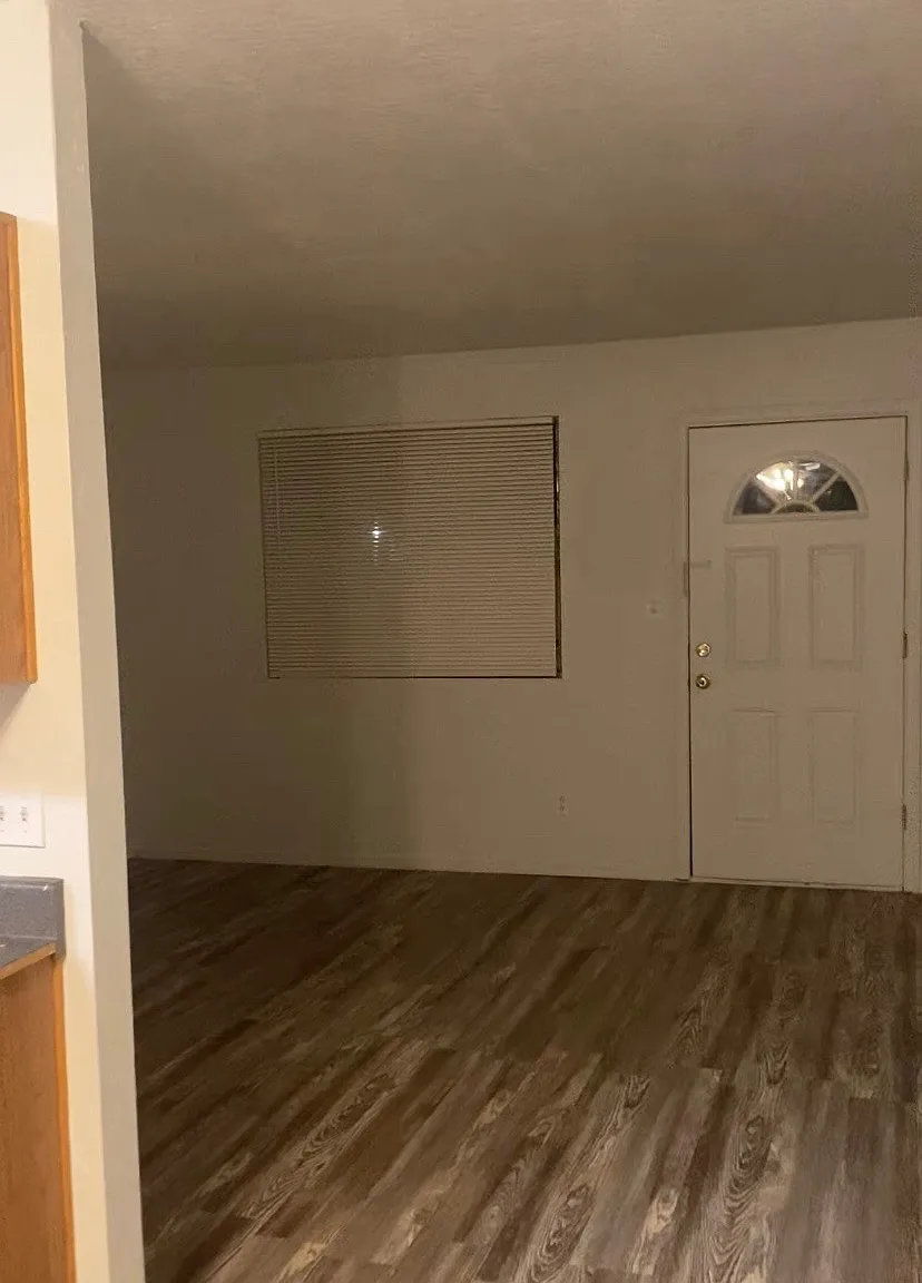 2537 W Georgia Ave — Photo 1
