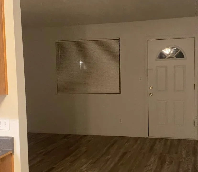 2537 W Georgia Ave #6