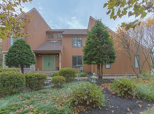 9 Old Bridle Path, Lawrence Township, NJ 08648