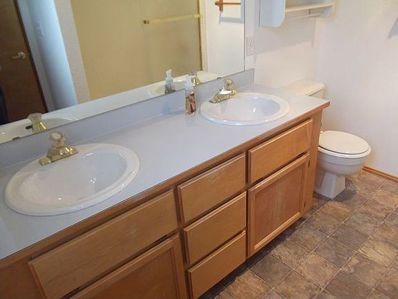 3rd image of 7502 54th Pl NE