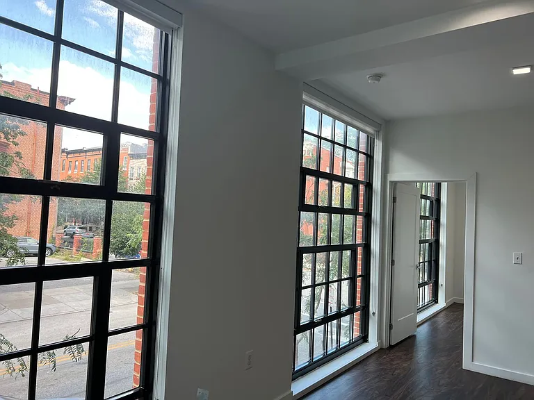 824 N Calvert St — Photo 23