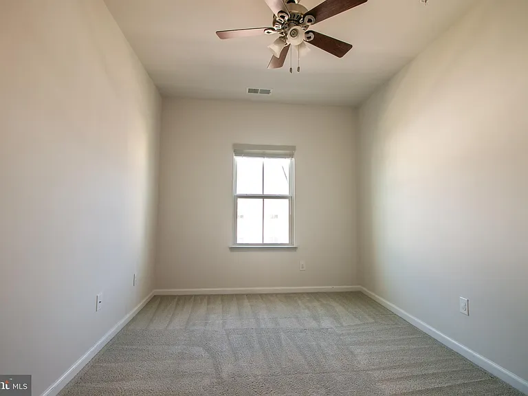 308 Blue Welsh St — Photo 18