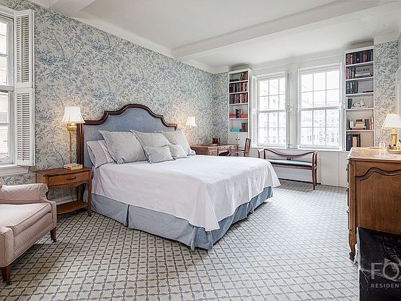 3rd image of 1070 Park Ave #11E