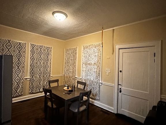 2nd image of 2667-2669 N Palmer St #2667
