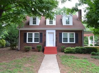 114 N East End Ave, Statesville, NC 28677