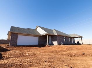 3701 Lynne Ave, Edmond, OK 73012