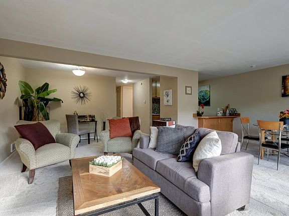 5th image of 7924 212th St SW APT 305