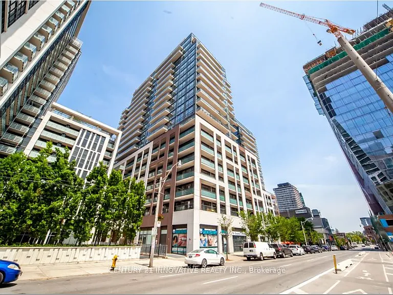 460 Adelaide St E #2023 — Photo 1