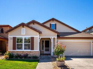 7664 8th Hole Dr, Windsor, CA 95492