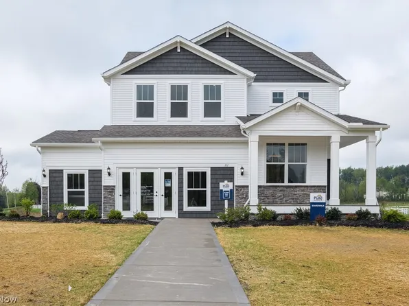 111 Country Meadow Ln, Wadsworth, OH 44281