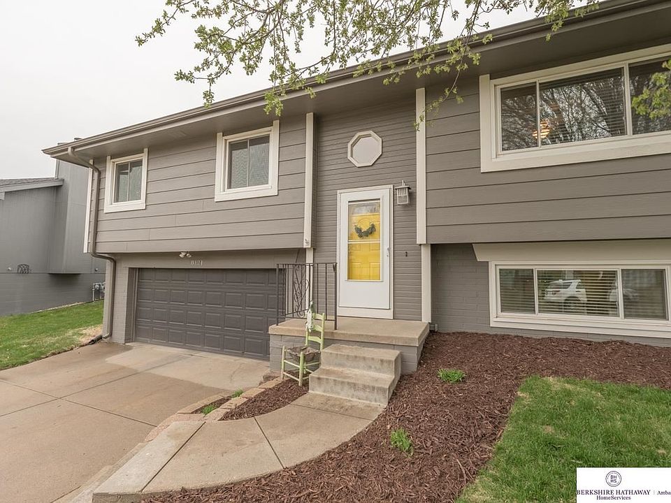 1st image of 8121 S 152nd Ave