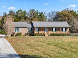 410 Morie Rd, Dandridge, TN 37725