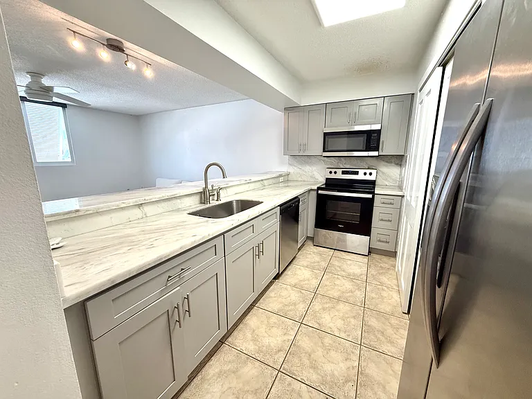 3930 S Roosevelt Blvd #N204 — Photo 6