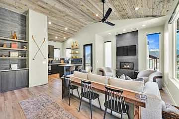 2 bed, 1200 sqft, $3,500 — Photo 3