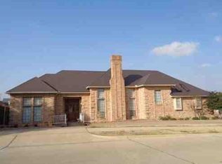 1314 Travis Cir N, Irving, TX 75038