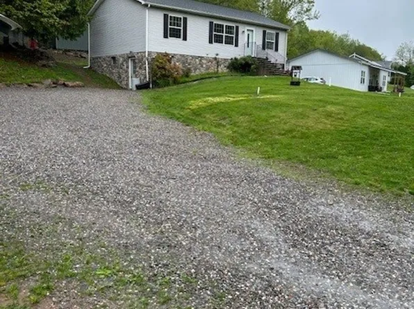 363 Owl Creek Rd, Tamaqua, PA 18252