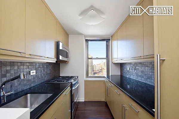 Rented by Citi Habitats | media 12