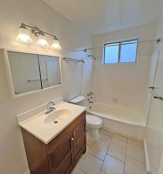 1824 Manning Ave #4 — Photo 11