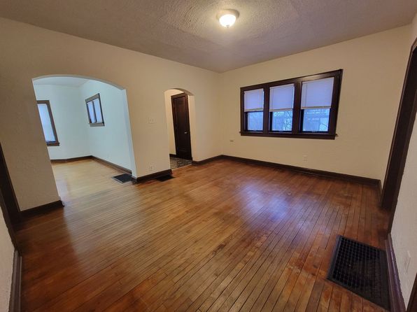 1034 E Madison St #2320992CE