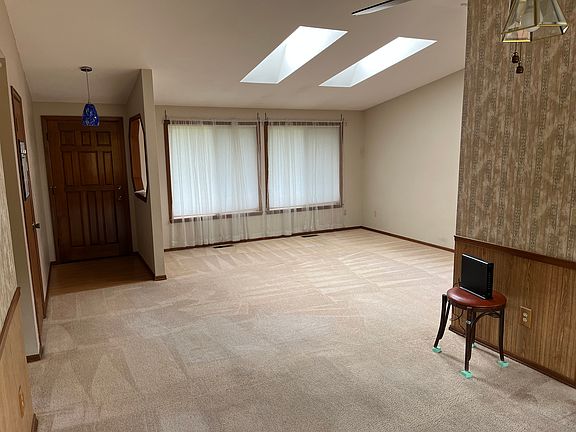 3rd image of 6824 Bel Mor Ct SW