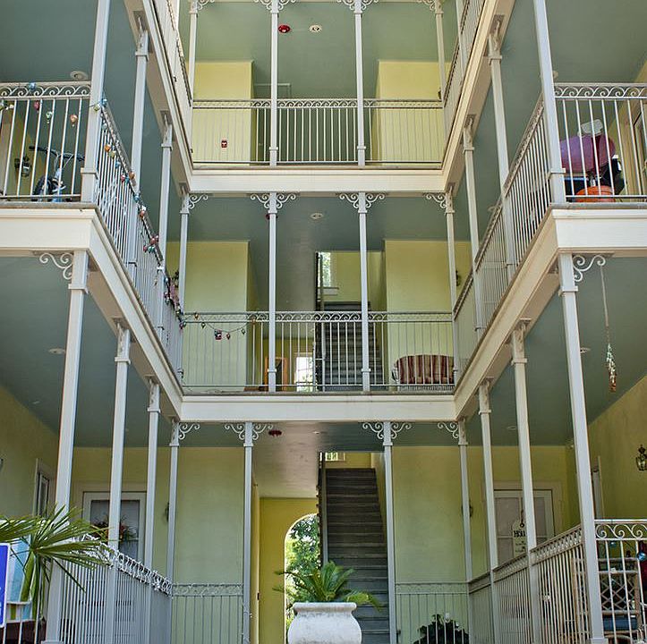 2nd image of 100 Lummus Dr APT 1