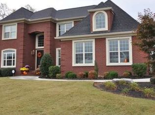 178 Fox Den Dr NE, Calhoun, GA 30701