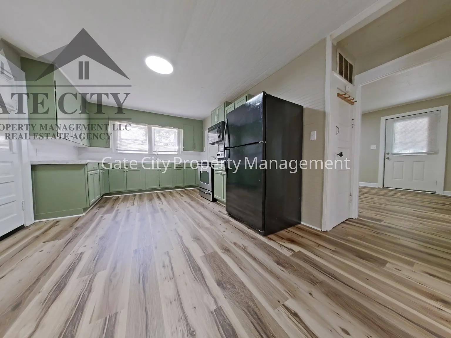 2 bed, $1,195 — Photo 2