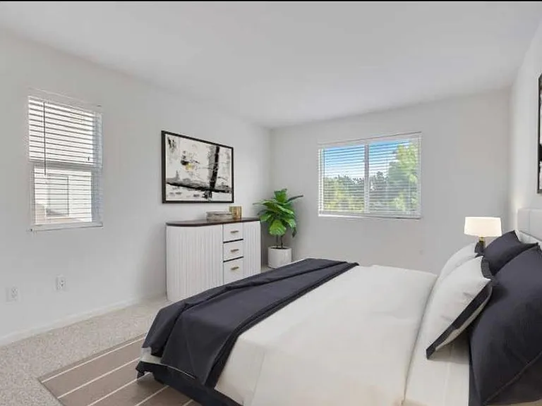 Upstairs bedroom 2
