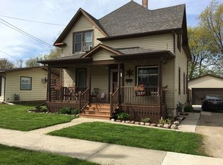 38 Lincoln St, Chilton, WI 53014