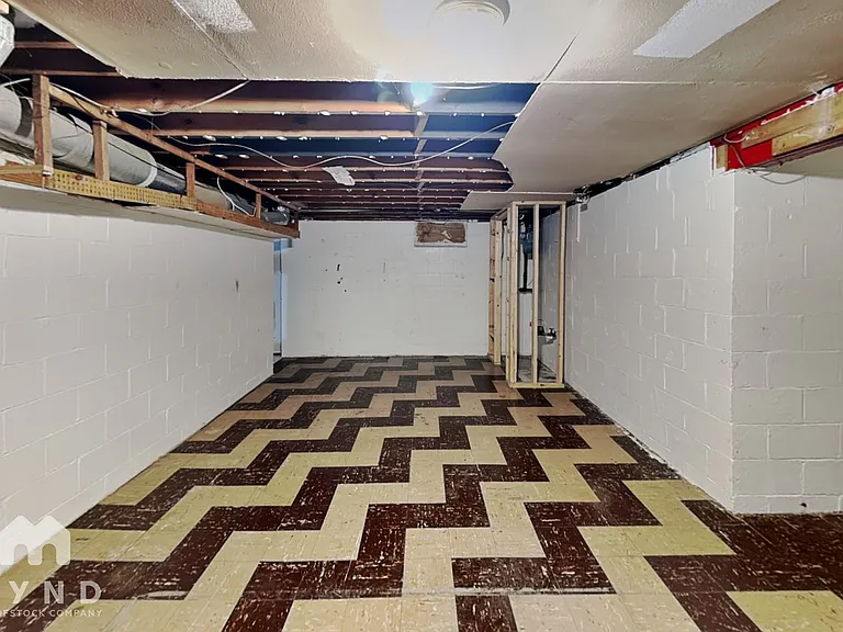 3420 Medina Ave — Photo 14