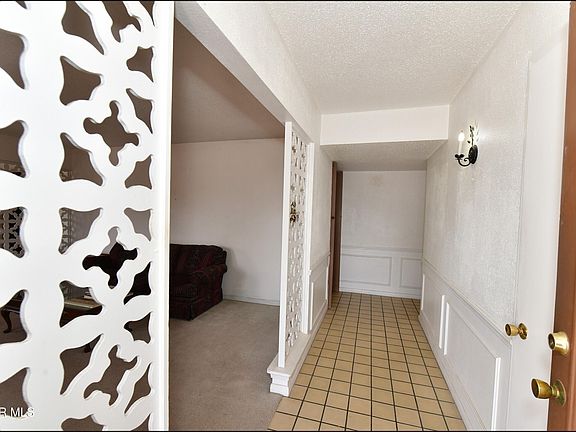 3rd image of 10625 Lakewood Ave