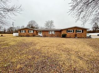 5 Agape Ln, Centralia, IL 62801