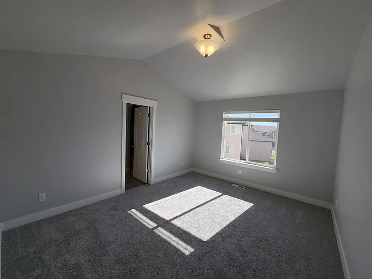 439 E Hill View Dr — Photo 31