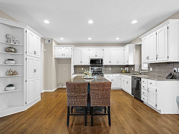 2nd image of 7901 W 129th St