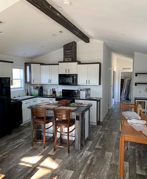 Kitchen and dining area