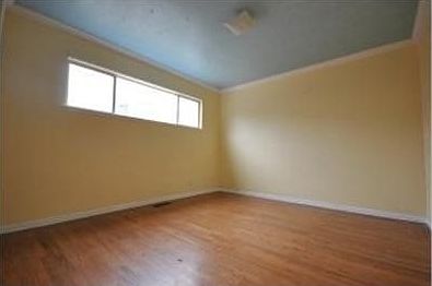 5th image of 340 Greenway Dr