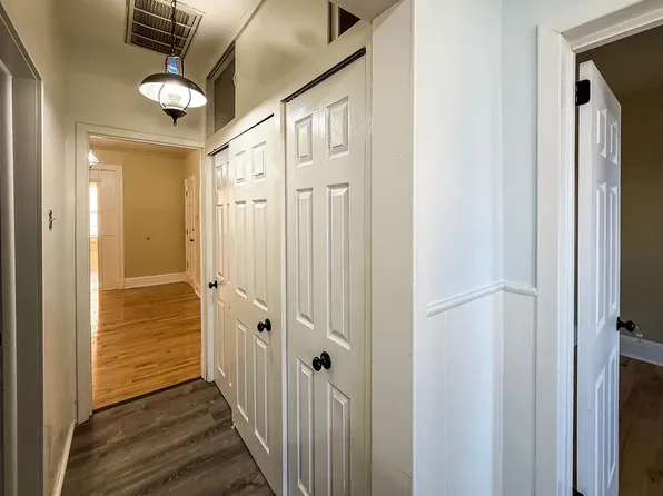 90 Carlton Avenue image 27 of 40