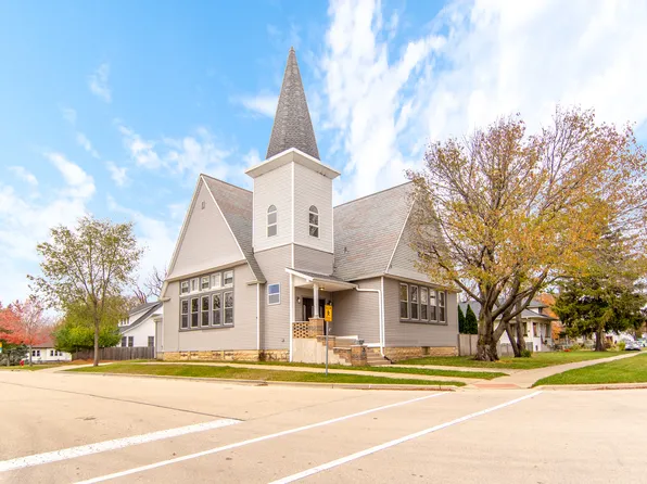 111 S Chicago Ave, Elwood, IL 60421