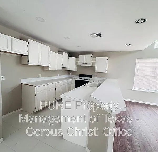4006 Panama Dr — Photo 7