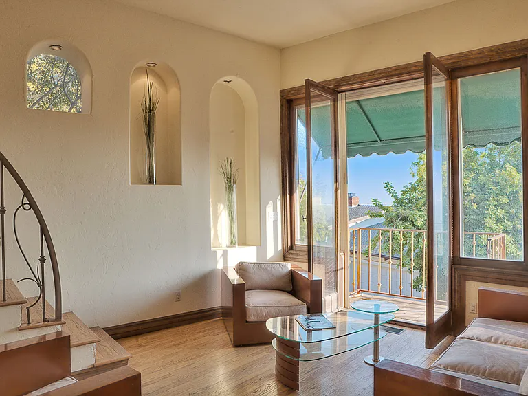 6925 Los Tilos Rd — Photo 21