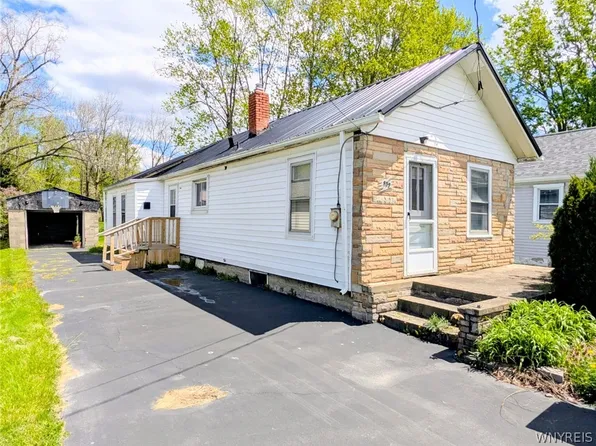 959 N Erie Ave, North Tonawanda, NY 14120