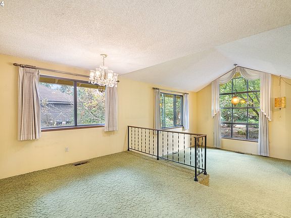 4th image of 3508 NE 98th Ave