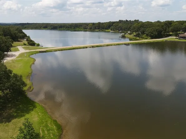 Broken Bow, Normangee, TX 77871