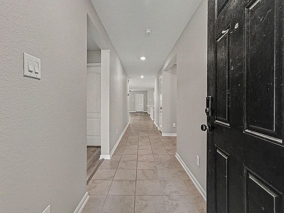 3rd image of 1136 Littleton Ct