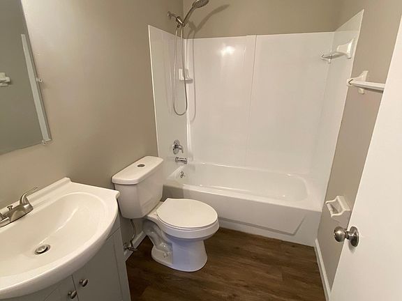 2nd image of 2663-2671 Medary Ave #2669