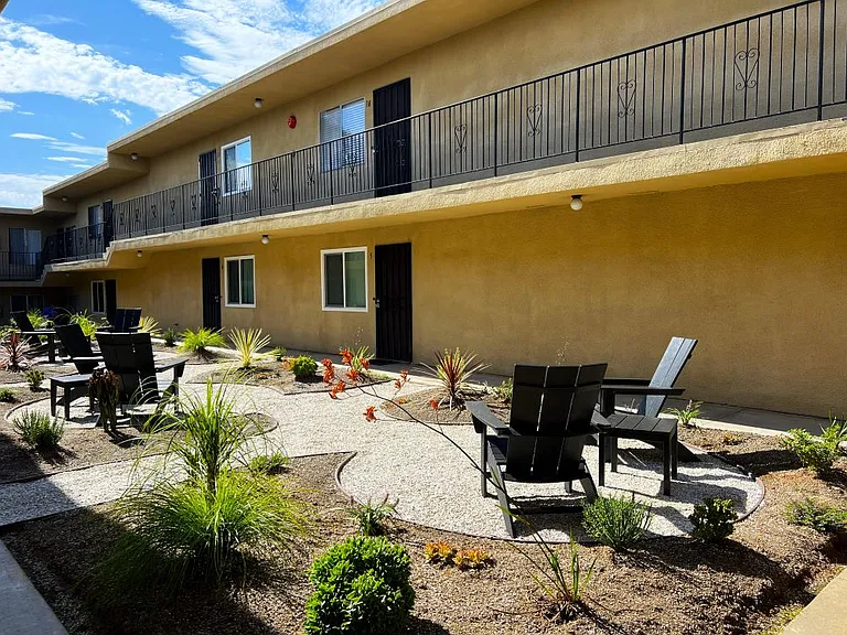 7791 Linda Vista Rd — Photo 2