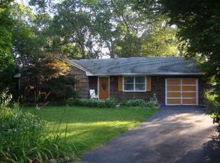 17 Chuck Ln, Selden, NY 11784