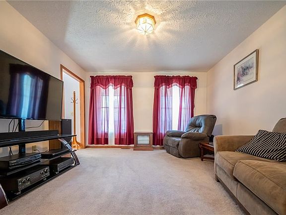 4th image of 285 Connecticut Way