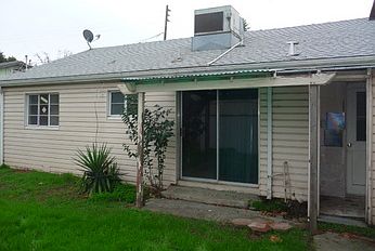 3rd image of 1199 E Ronald St