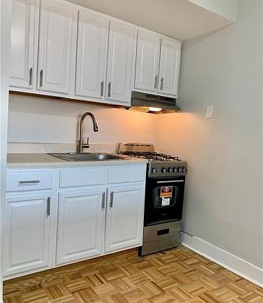 3rd image of 10 Oakridge Pl APT 1D